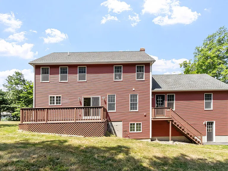22 Valley Forge Cir — Photo 25