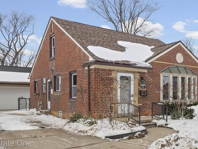 13344 Hart Ave, Huntington Woods, MI, 48070