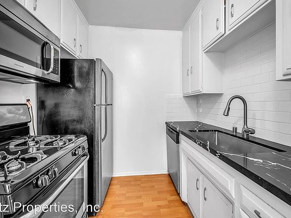 4th image of 1035 N Stanley Ave APT 105