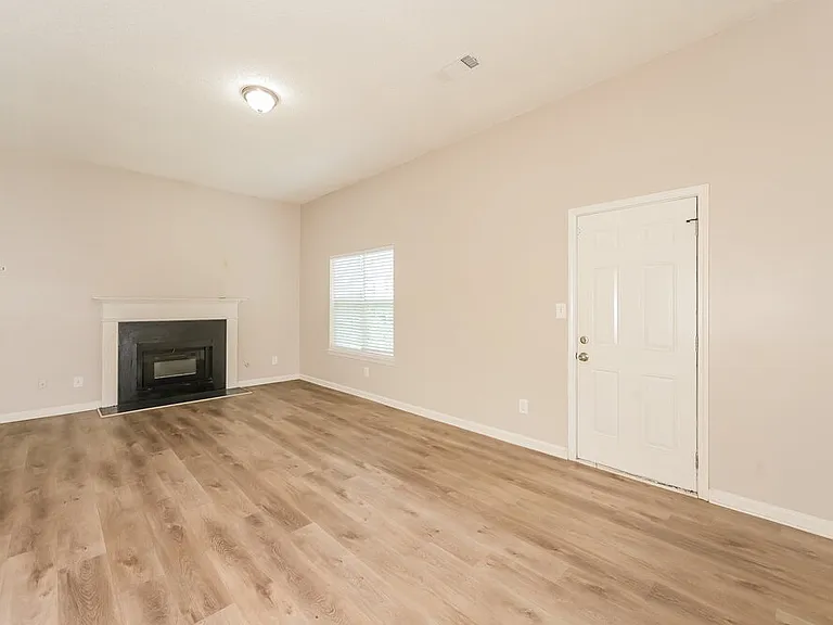 2381 Charleston Ter — Photo 9