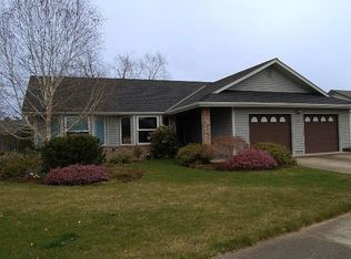 800 Mesman Dr, Grants Pass, OR