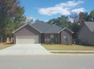 1668 White Oak Cir, Benton, AR 72019