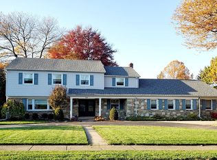 3658 Chimney Swift Dr, Huntingdon Valley, PA 19006