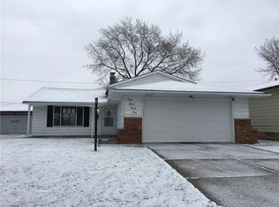 5841 E Glenn Dr, Maple Heights, OH