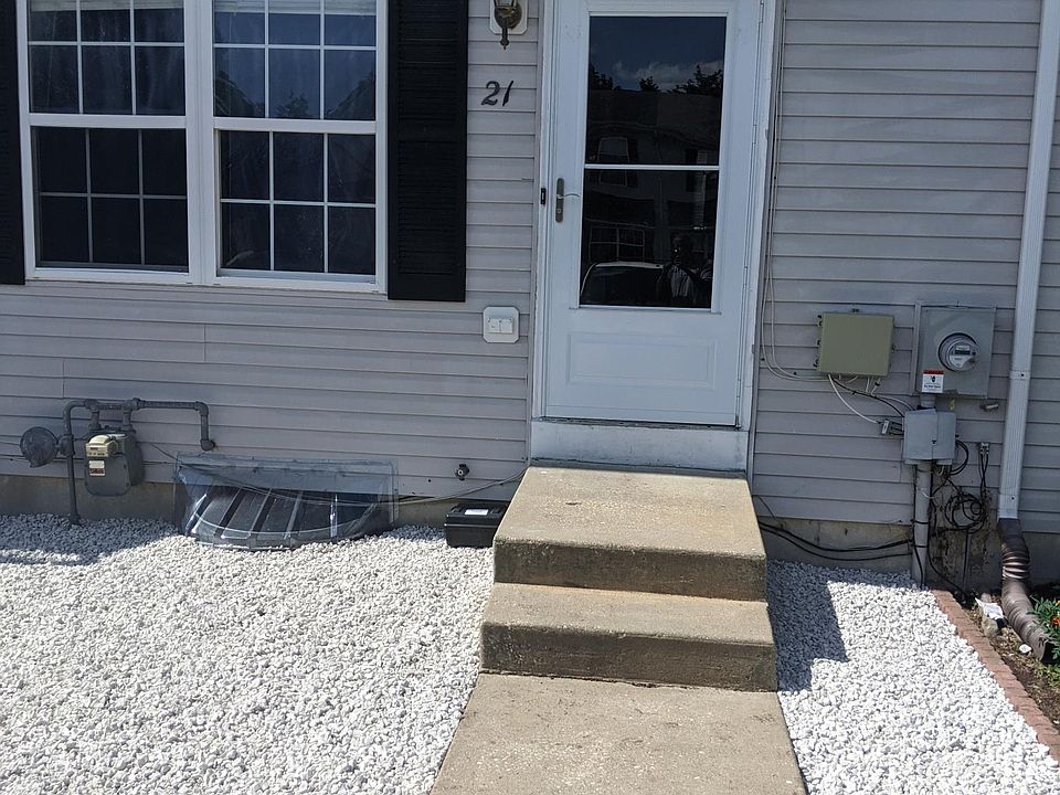 1st image of 21 Cole Blvd