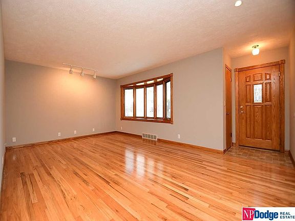5th image of 7705 Hascall St