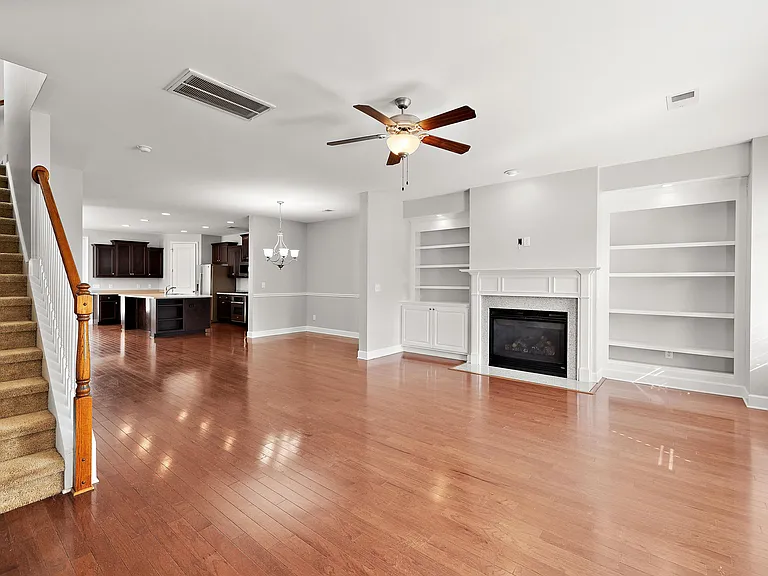 2600 Kings Gate Ln — Photo 2