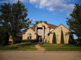 55728 Placid Dr, Macomb, MI 48042