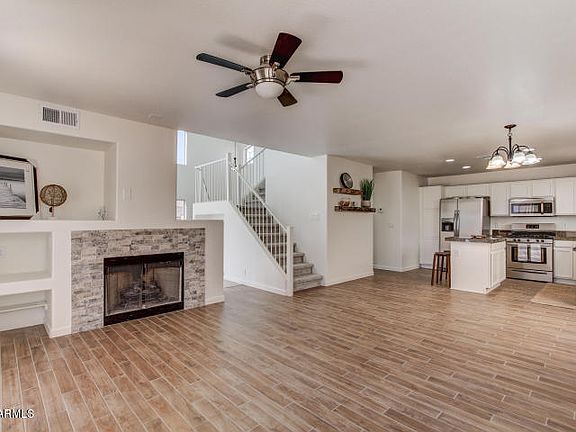 5th image of 2829 E Glenhaven Dr
