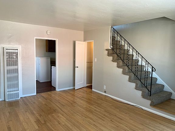 4th image of 700 Forest St #11