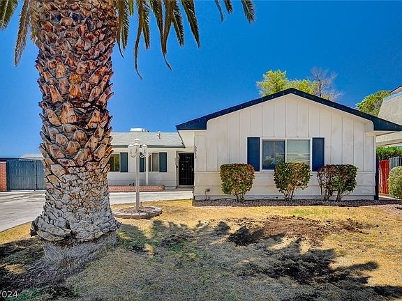 4th image of 6933 Singing Dunes Ln