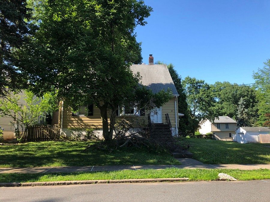 1st image of 38 Bergen Ave