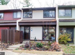 12127 Captiva Ct, Reston, VA 20191