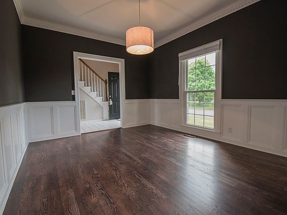 4th image of 1439 Kensington Dr