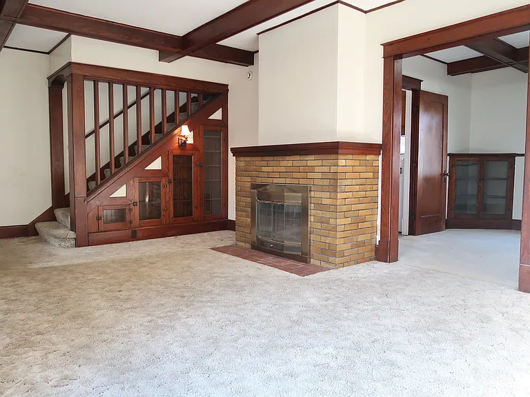 1840 Michigan Ave — Photo 13