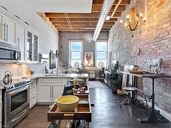 4th image of 25 Concession St #209