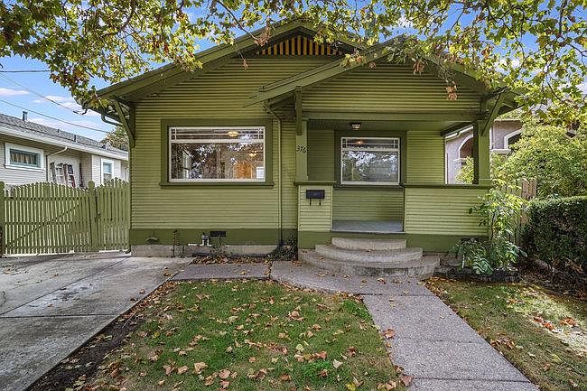 1st image of 376 Fuller Ave