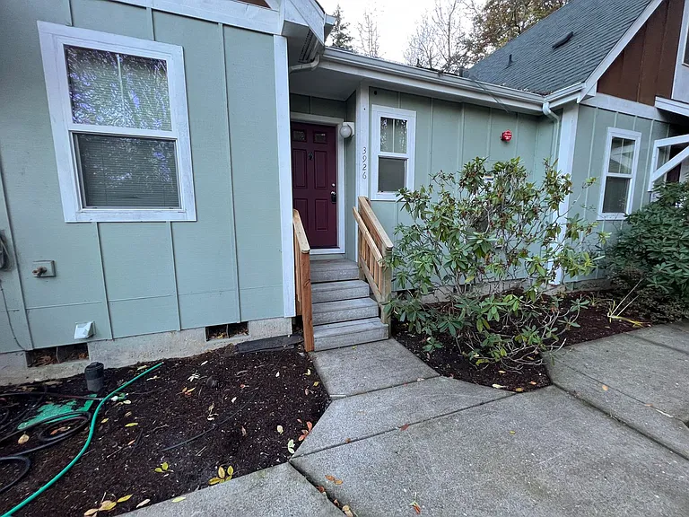 South Eugene Studio — Photo 2