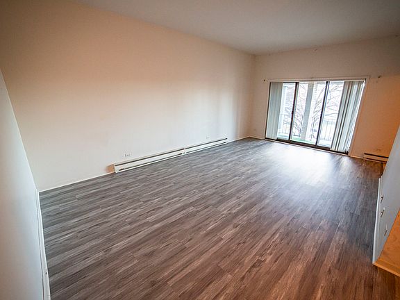 4th image of 9803 S Keeler Ave #D