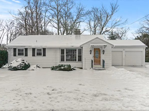 98 Clintonville Road, North Haven, CT 06473