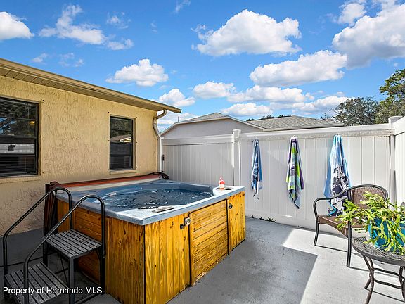 5th image of 9059 Gaynor St