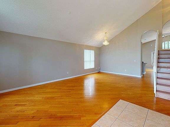 5th image of 12660 Enclave Dr