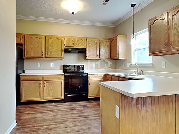 4th image of 8146 Whitham Dr