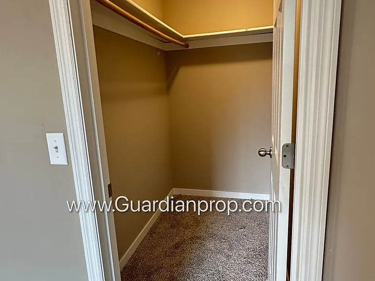 9927 Vera Cruz Ln N — Photo 17