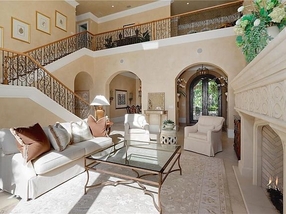 3rd image of 6271 Highcroft Dr
