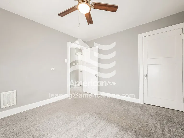569458_011_main_bedroom_14387182.jpg