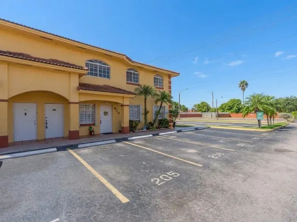 7520 W 20TH Avenue #206, Hialeah, FL 33016