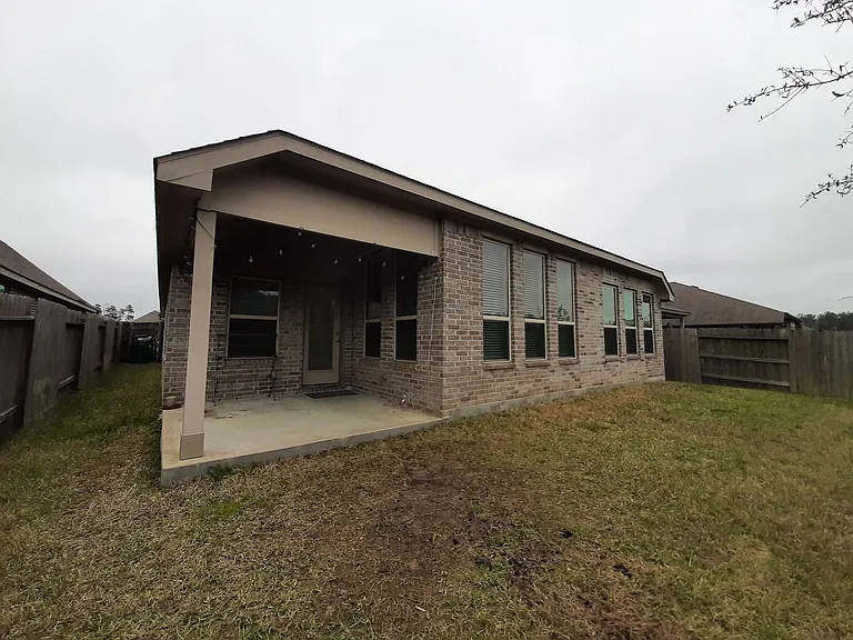 1514 Ancient Oak Ln — Photo 30