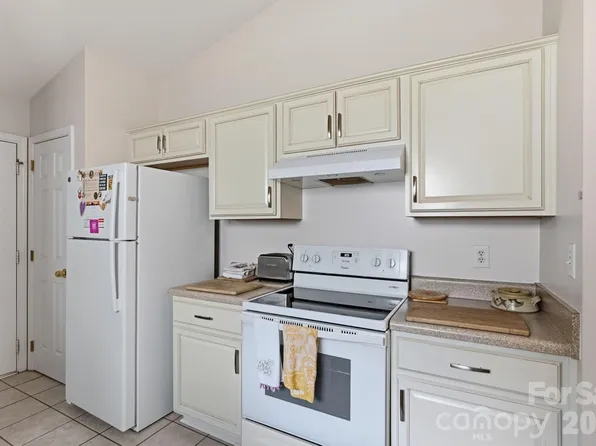 12714 Cedar Crossings Dr, Charlotte, NC 28273