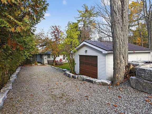 2nd image of 733 Marble Point Rd