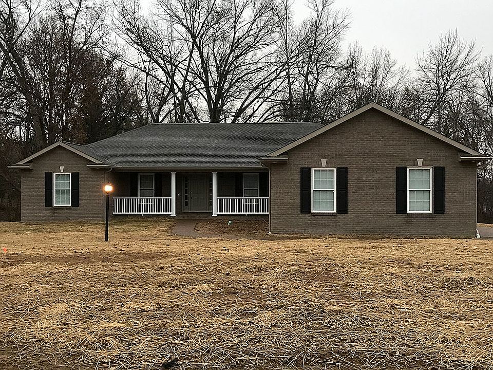 2nd image of 3300 Amy Dr