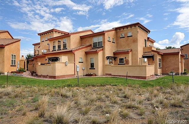 1st image of 304 Cottonwood Cir Unit B