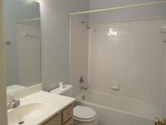 5th image of 6616 N 25th St