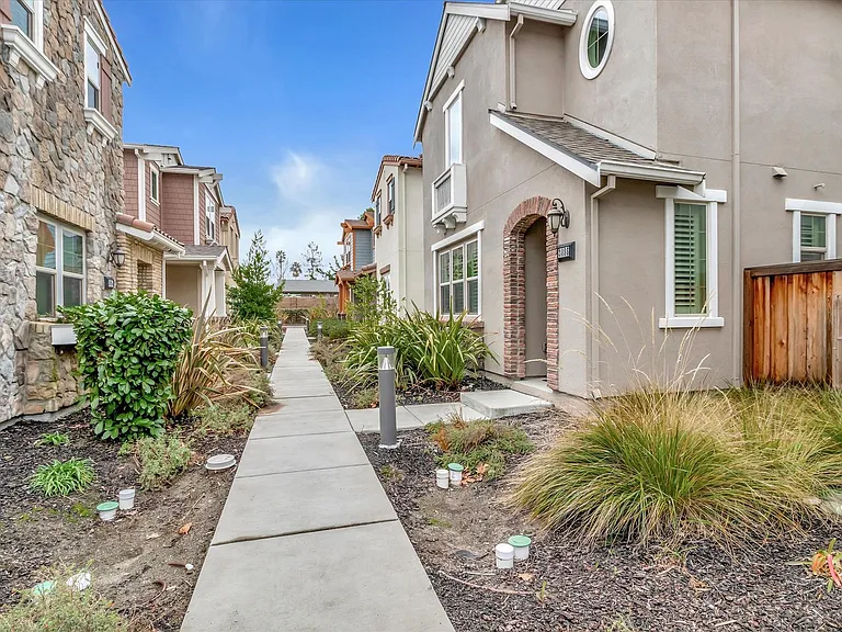 3086 Via Siena Pl — Photo 44