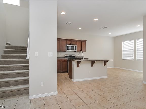 3rd image of 6577 Benvolio Ct