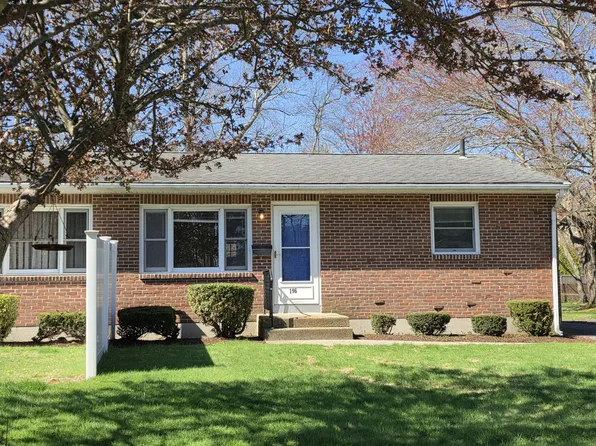 196 Manzella Ct, Rockland, MA 02370