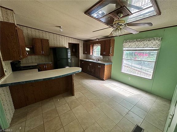 5th image of 5754 Zelma Blvd