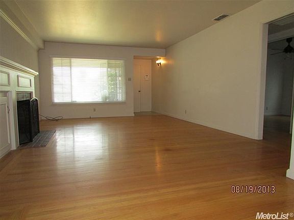 3rd image of 4216 41st Ave