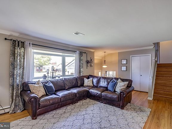 4th image of 2644 Grendon Dr