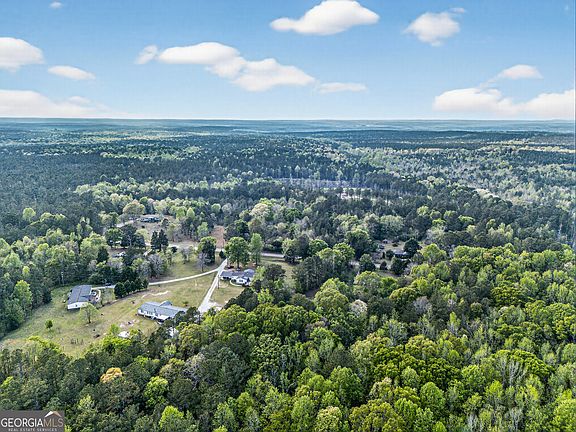 5th image of 669 Pecan Grove Rd