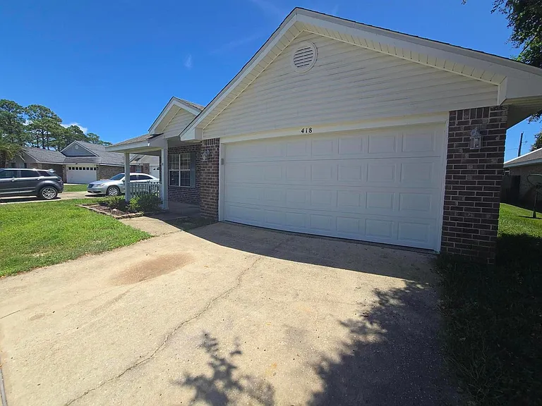 418 Pristine Water Ln — Photo 31