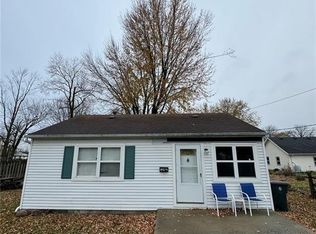 724 1/2 S Summit St, Bowling Green, OH 43402