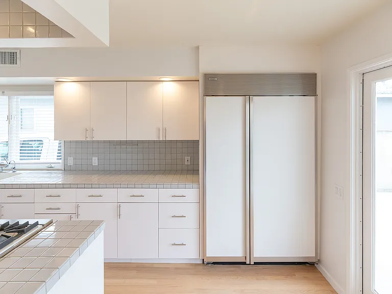 8017 Agnew Ave — Photo 6