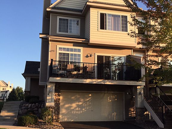 2nd image of 11221 Aberdeen St NE