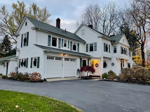 (undisclosed Address), Willoughby Hills, OH 44094