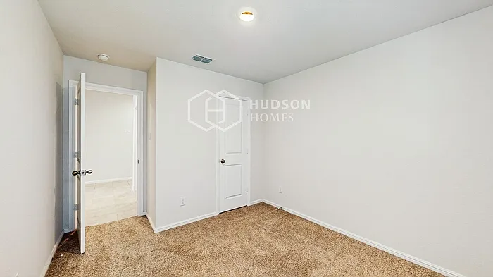804 Loomis Trl — Photo 23